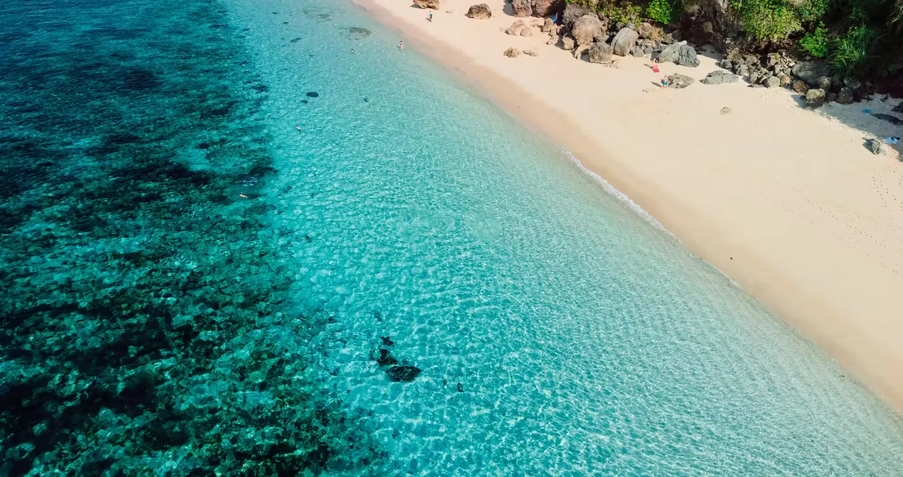 Turquoise water and white sand at Melasti Beach, Bali